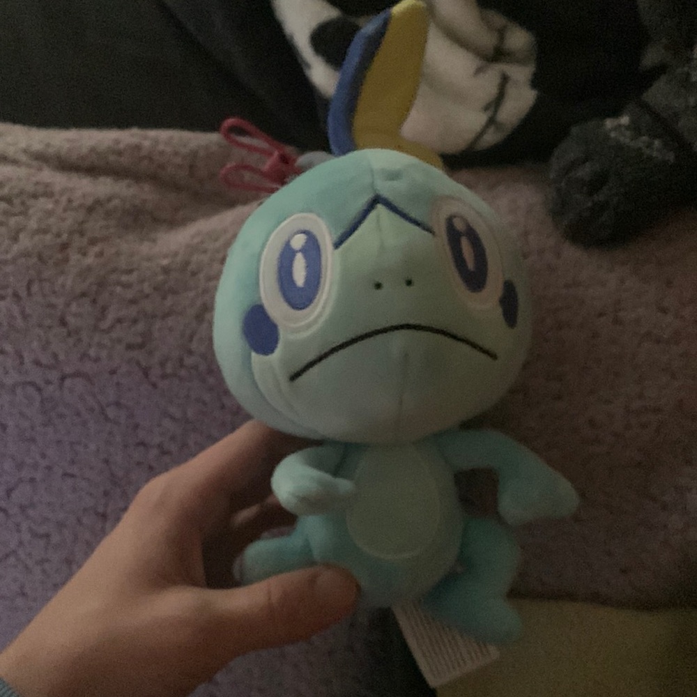 Pokémon “sobble” plush 8 inch brand new
